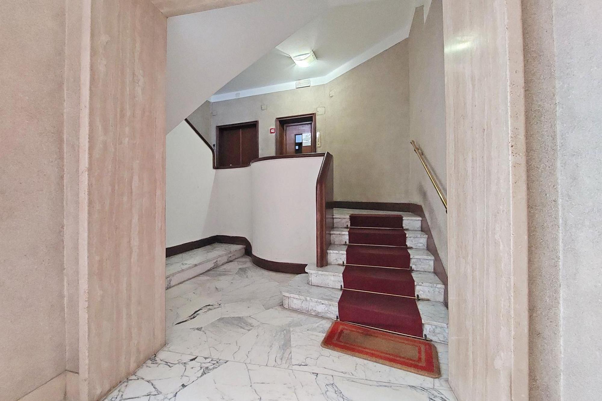 New With Terrace - 150m Metro A Appartamento