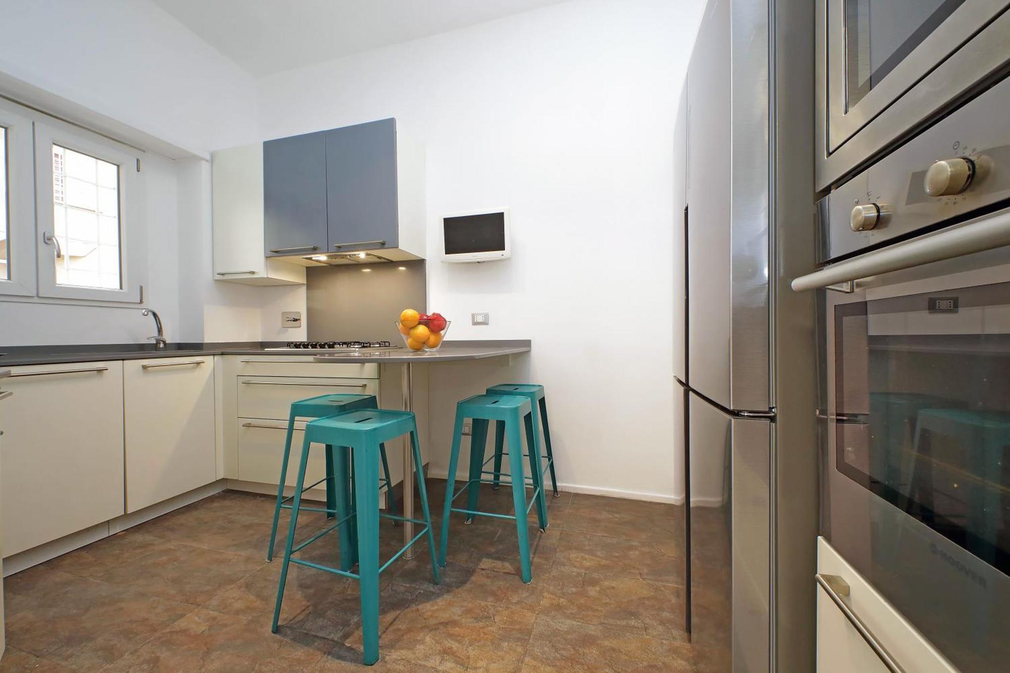 Appartamento New With Terrace - 150m Metro A Roma